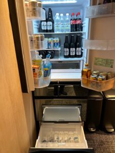 LINE_ALBUM_20241003_241003_31